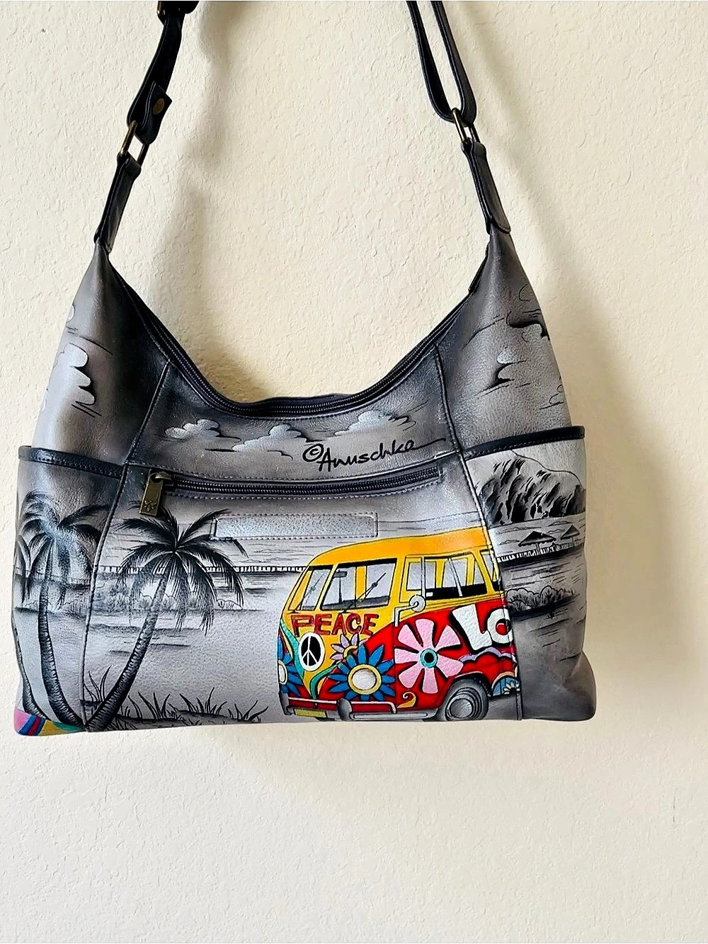 Anuschka Classic Hobo With Side Pockets Shoulder Bag in Gray & Multicolor